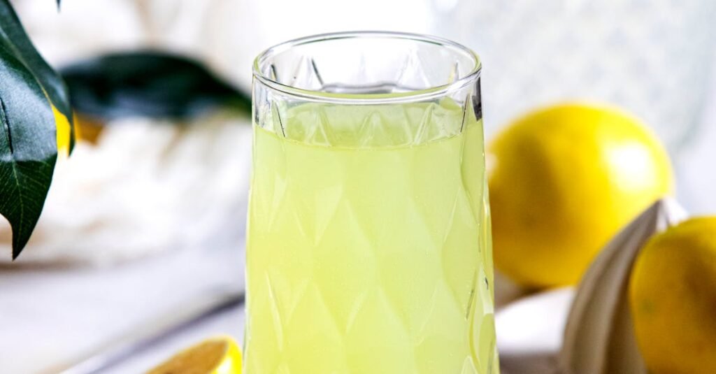 7 Surprising Benefits of Drinking Aloe Vera Juice First Thing in the Morning