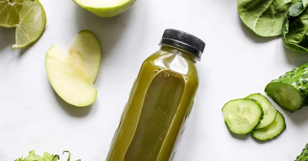 7 Surprising Side Effects of Drinking Celery Juice on an Empty Stomach